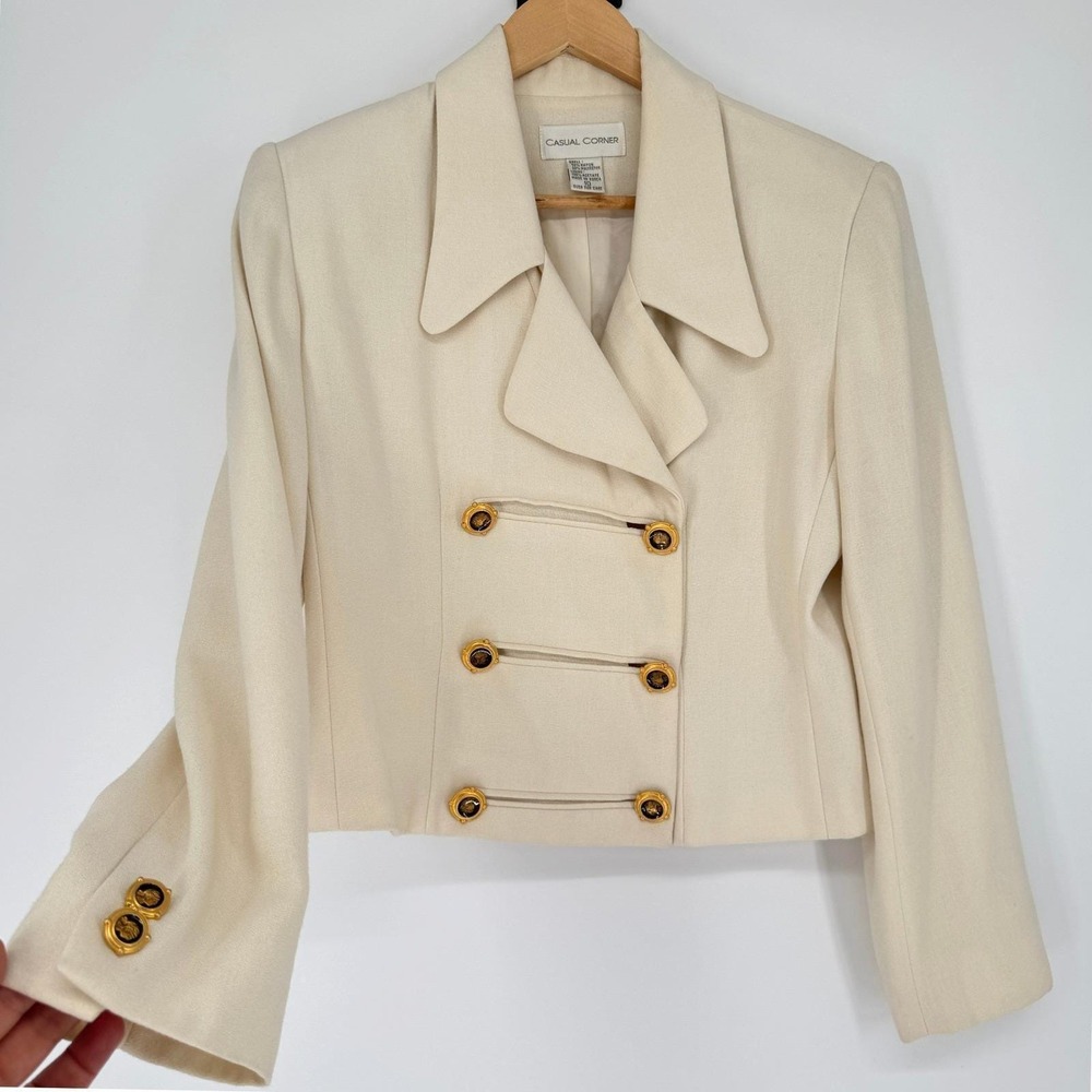 Vintage 90s Casual Corner Cropped Military Blazer 10 Cream Gold Buttons Tailored